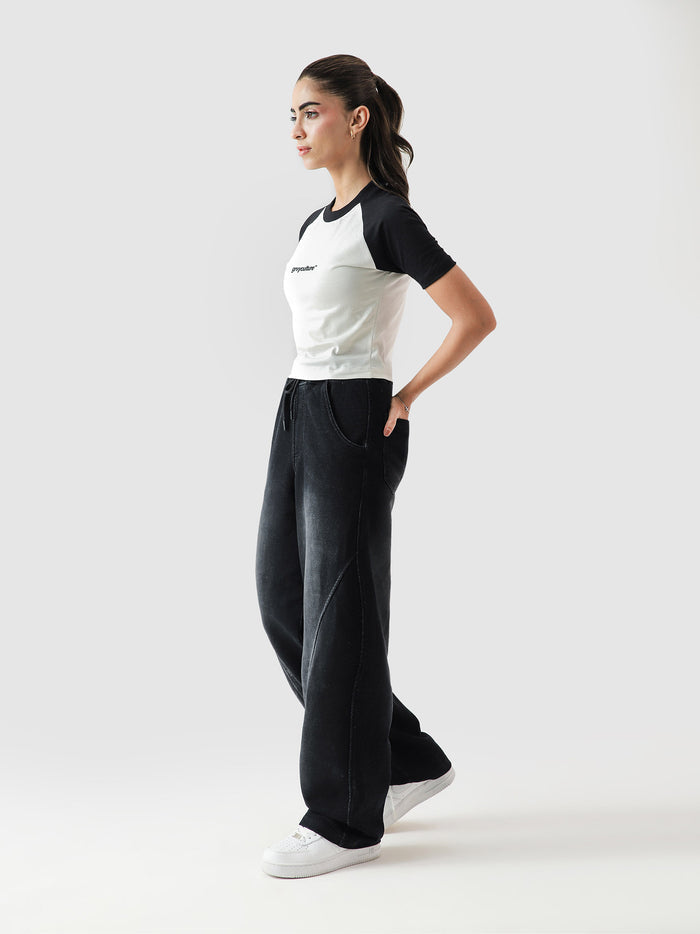 Black basic babytee flat lay product Pakistan – GROOVY