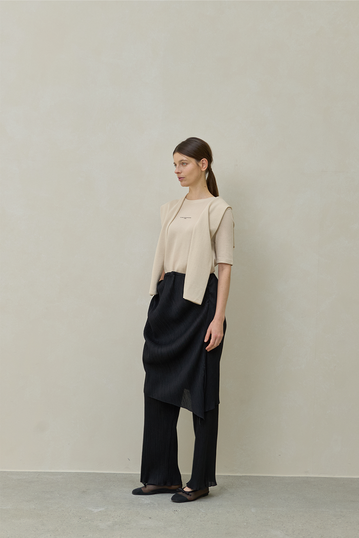 REODER) AVANT LAYERING TOP