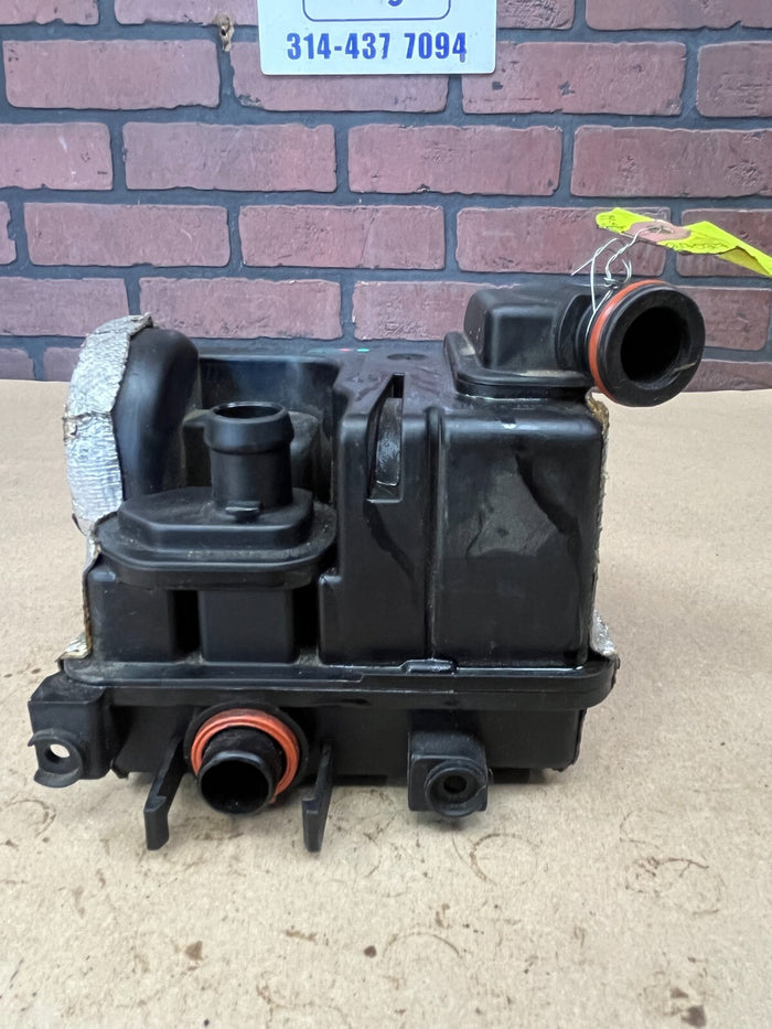 13-18 Audi A8 Quattro/S8/S7/S6 4.0L OEM Engine Oil Separator 079 103 542 B OEM