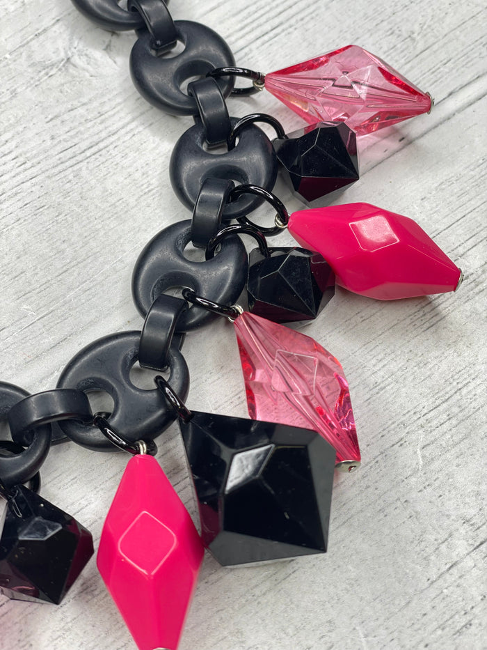 Alisha D Resin Chunky Statement Short Necklace