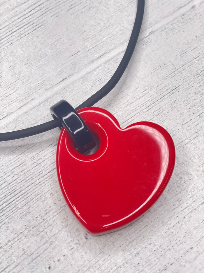 Resin Pendant Choker Necklace