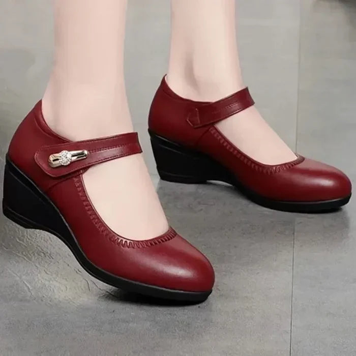Avenyssa  –  Chaussures de Confort à Talon Moyen Élégantes