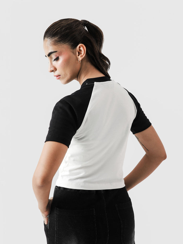 Black basic babytee female model side view Pakistan – GROOVY