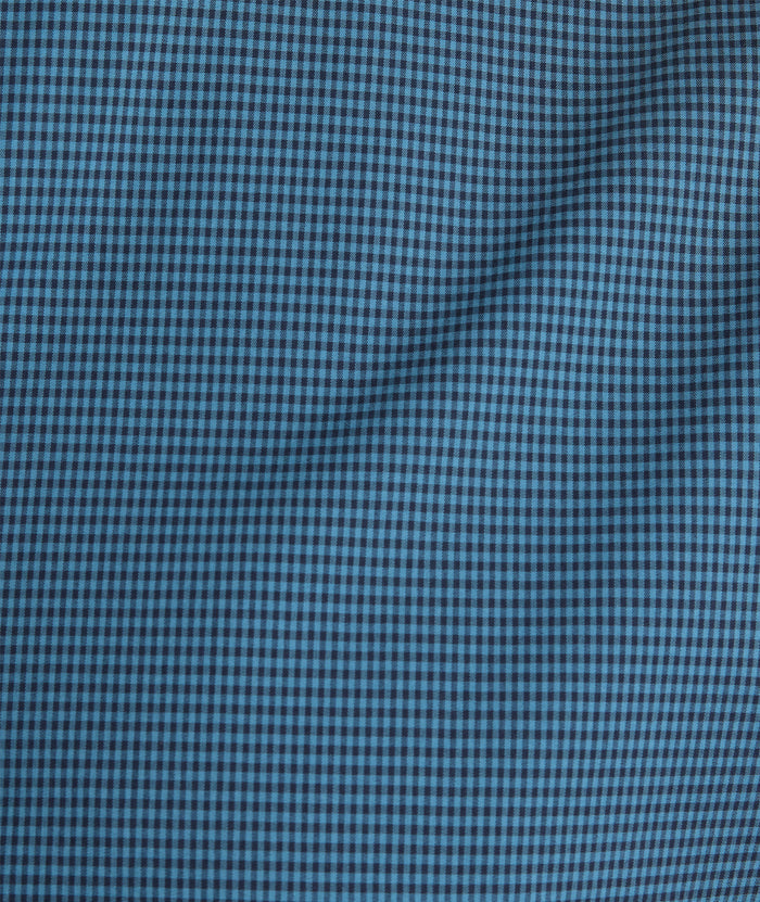 Model is wearing UNTUCKit CottonTek™ Kleinwood Shirt.
