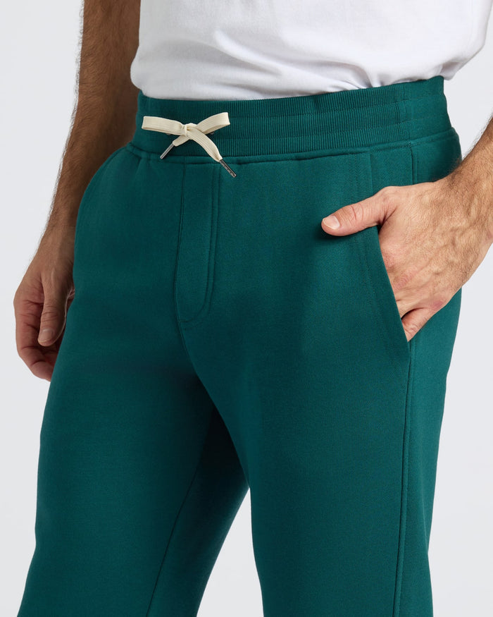 Deep Emerald Pullover Fleece Crew & Jogger 2-Pack worn.
