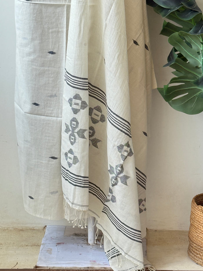 Jamdhani top and dupatta