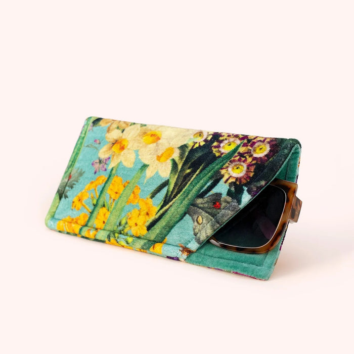 Powder Velvet Sunglasses Pouch