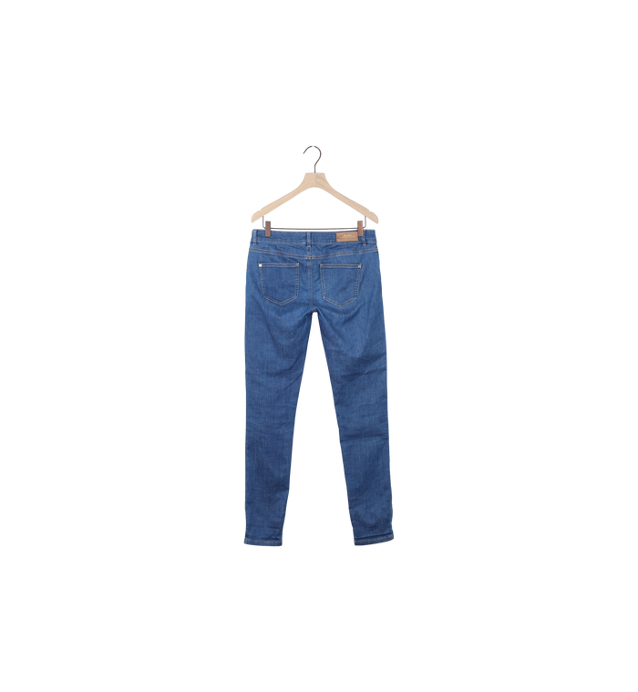 Packshot / Blue Wash / ReLoved