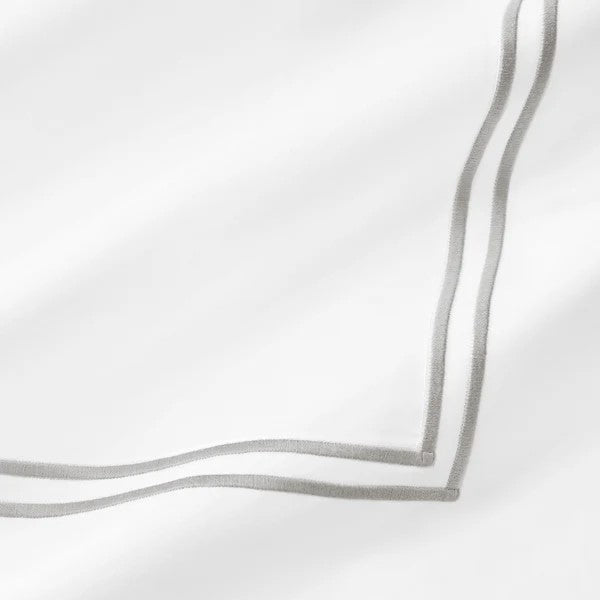 Boudoir Sham 12″ x 16″ w/ 2″ Flange / White/Silver
