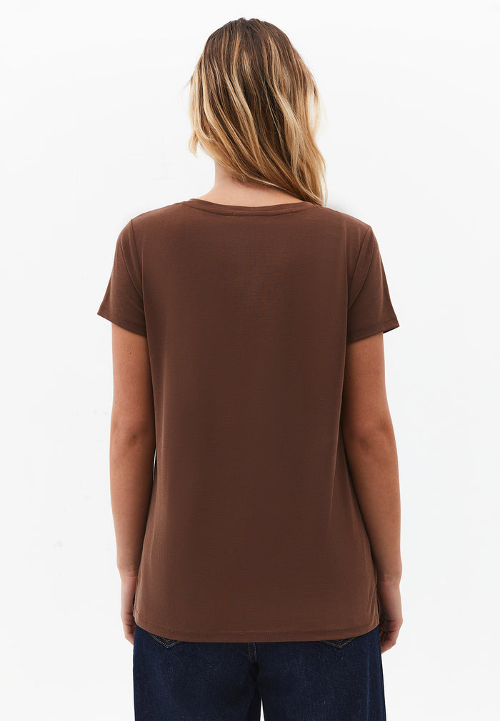 V Neck T-Shirt - FONDUE FUDGE