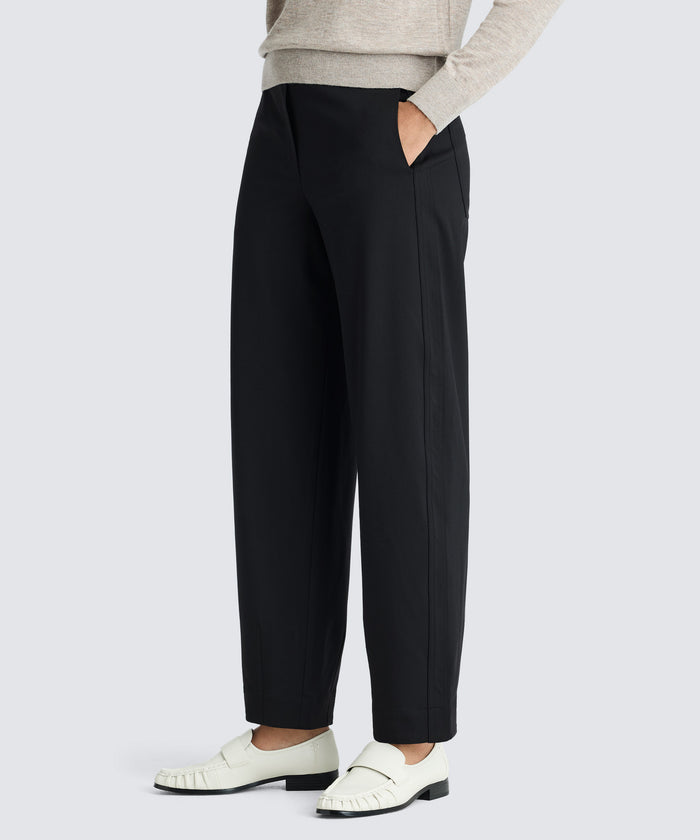Black / XS / 28