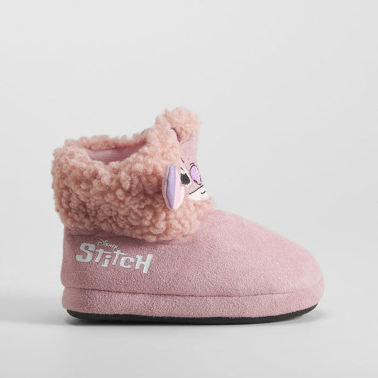 Zapatilla casa bota rosa STITCH